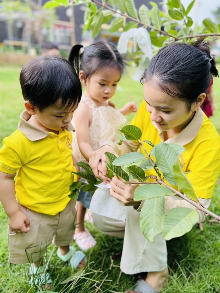 Biểu hiện thiếu tập trung là một dấu hiệu trẻ bị tăng động giảm chú ý